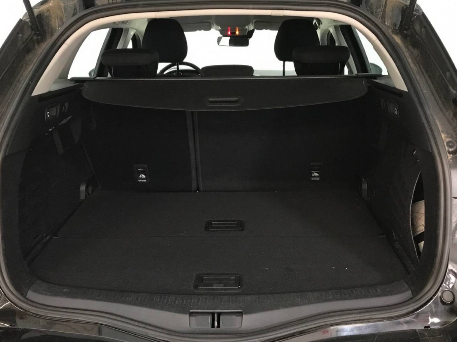 RENAULT - MEGANE IV ESTATE - #300117 - 27