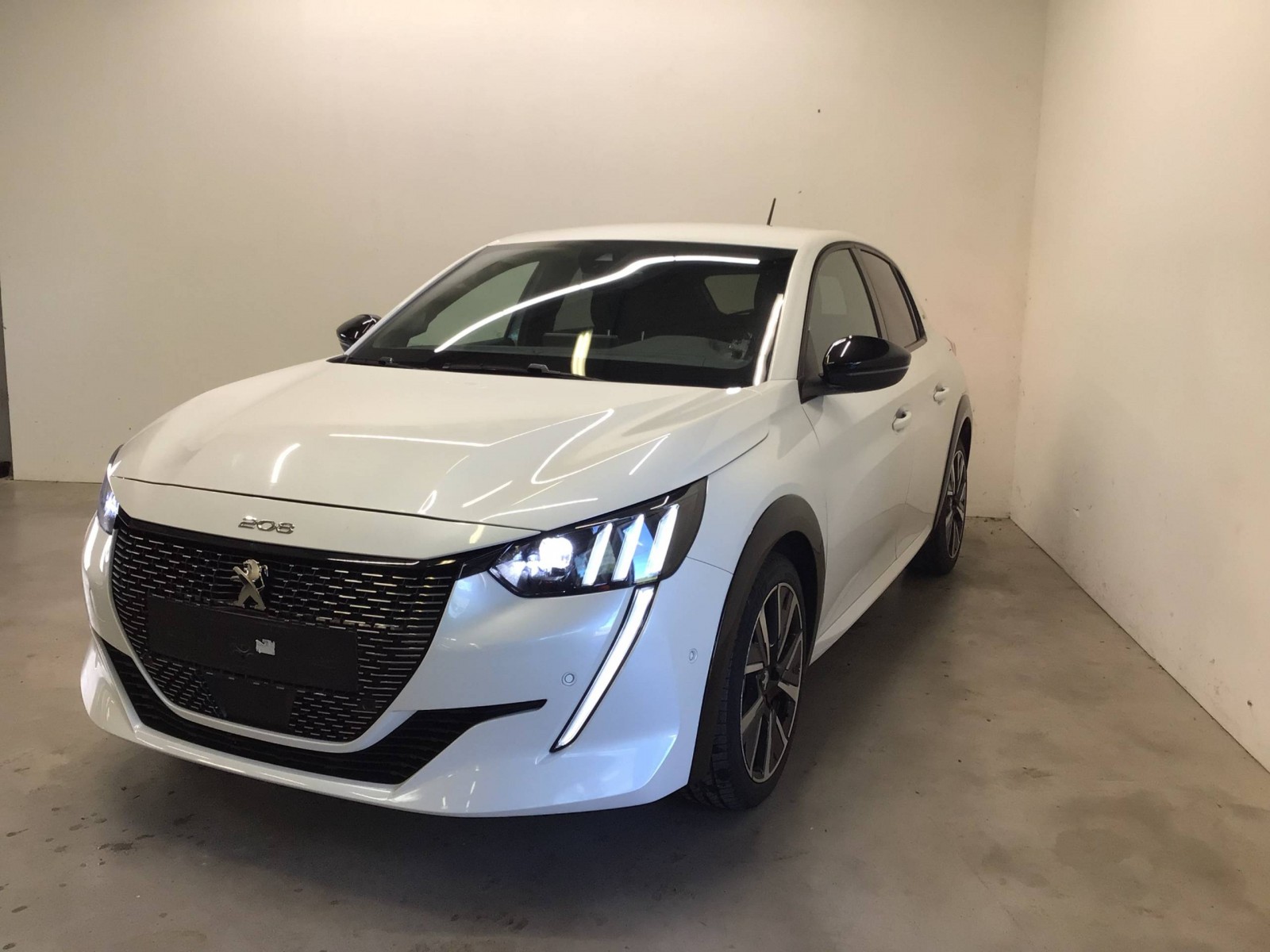 PEUGEOT - 208 - #185651 - 0