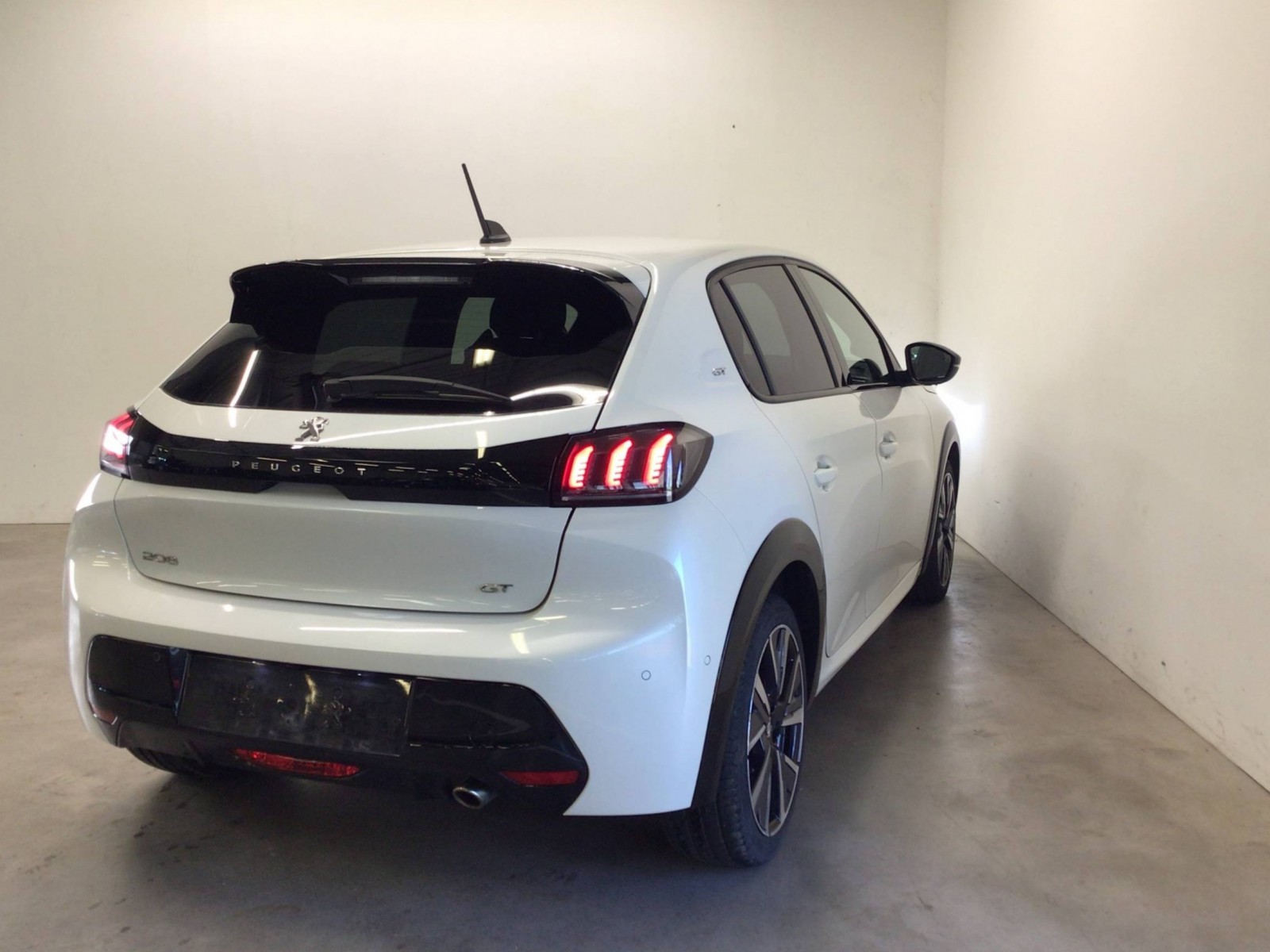 PEUGEOT - 208 - #185649 - 3