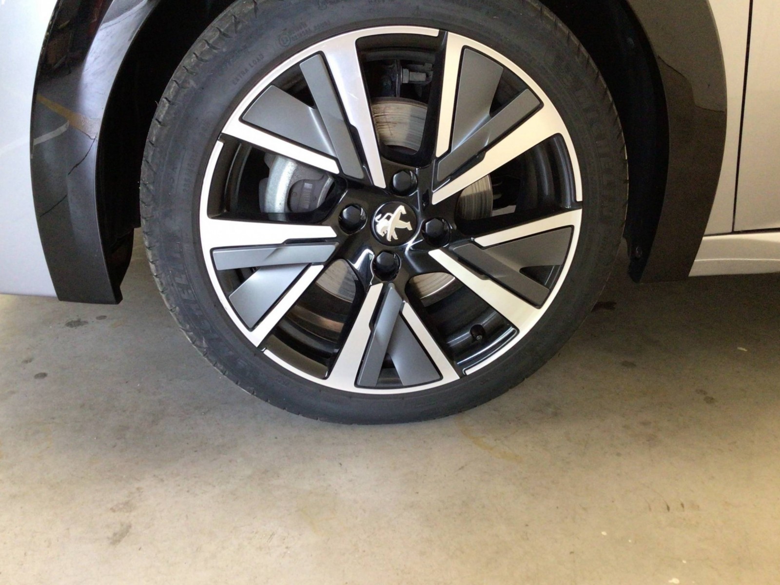 PEUGEOT - 208 - #185643 - 6