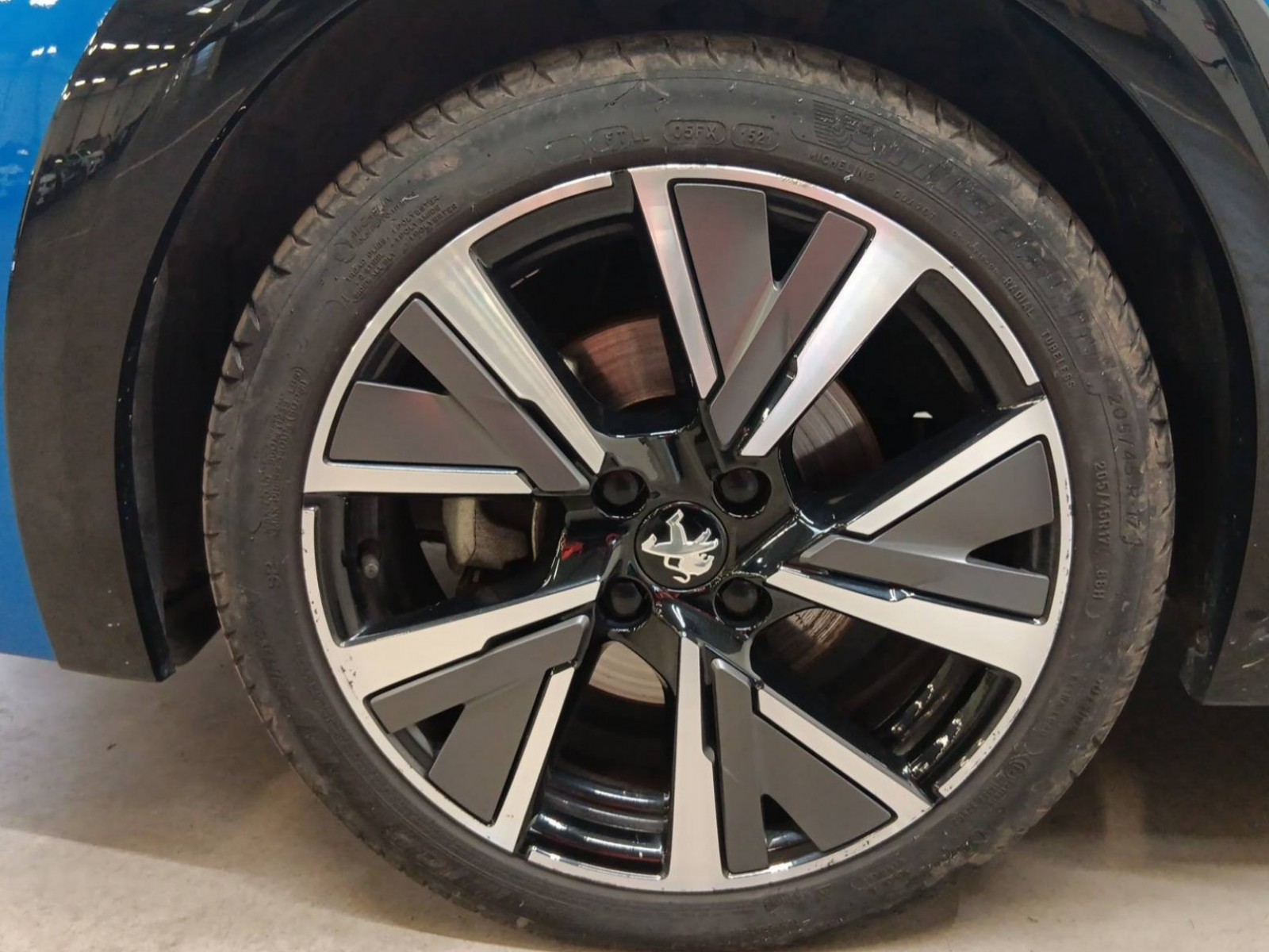 PEUGEOT - 208 - #185667 - 6