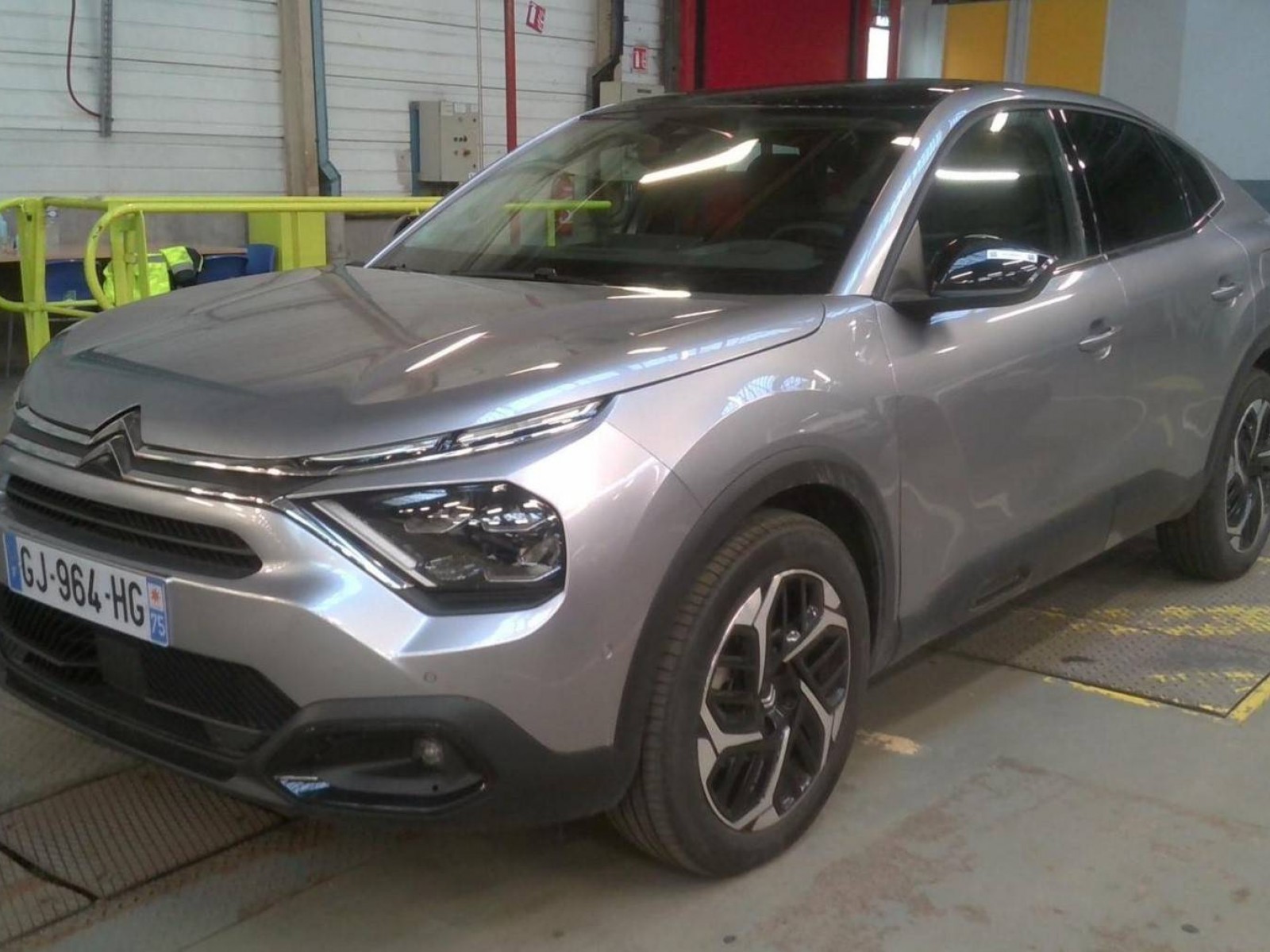 CITROEN - C4 X - #184063 - 0