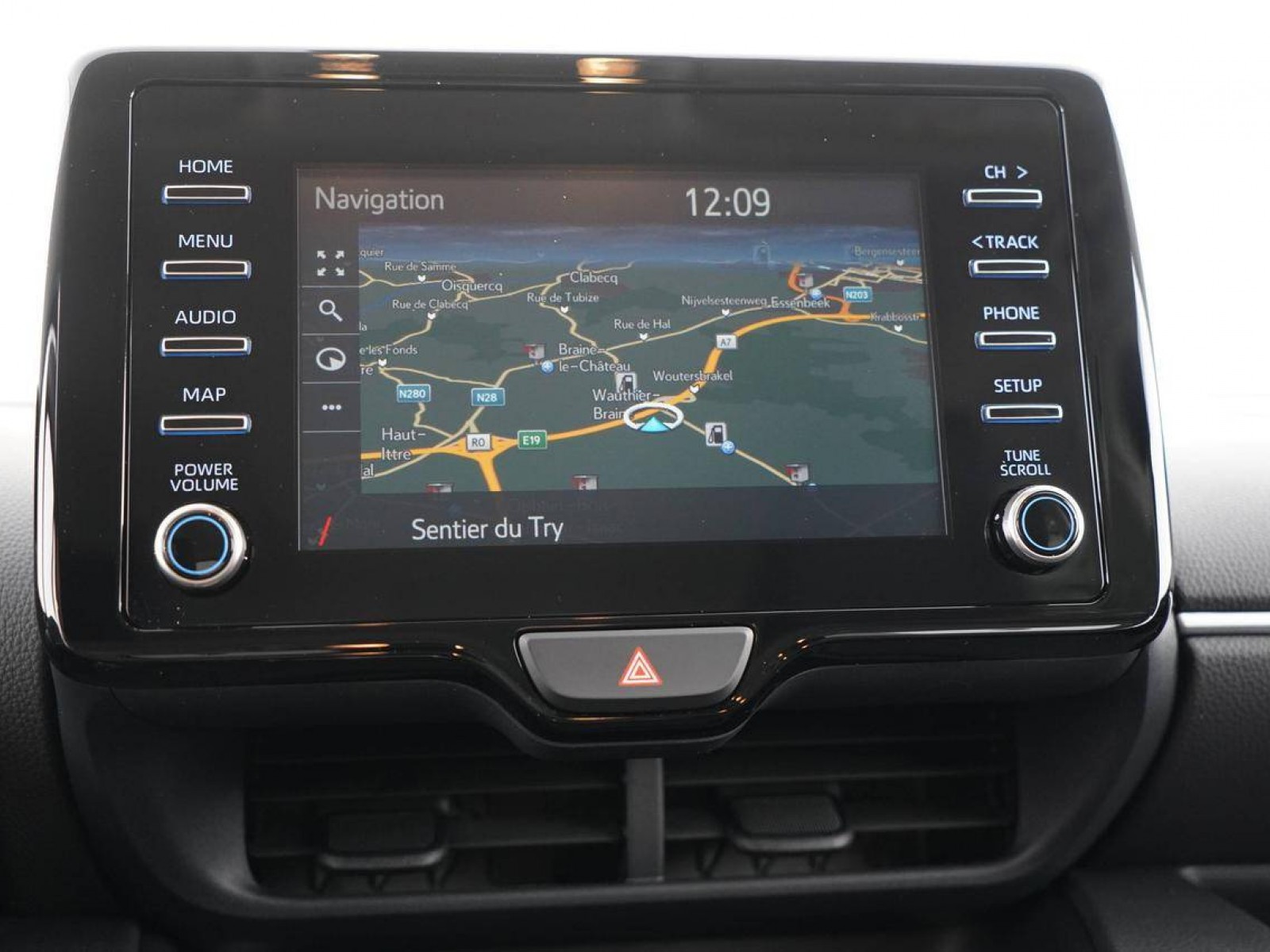 TOYOTA - YARIS HYBRIDE MY22 - #186481 - 16