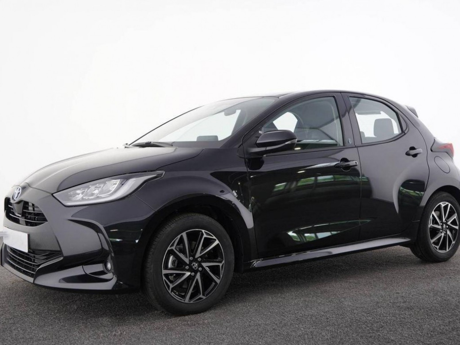 TOYOTA - YARIS HYBRIDE MY22 - #186486 - 21