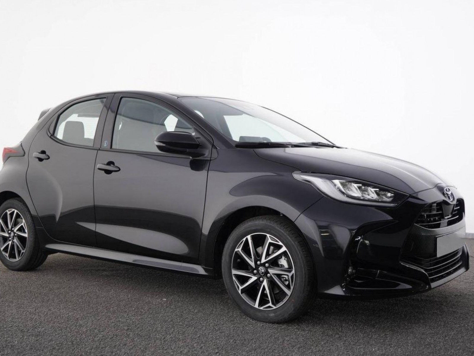 TOYOTA - YARIS HYBRIDE MY22 - #186487 - 21