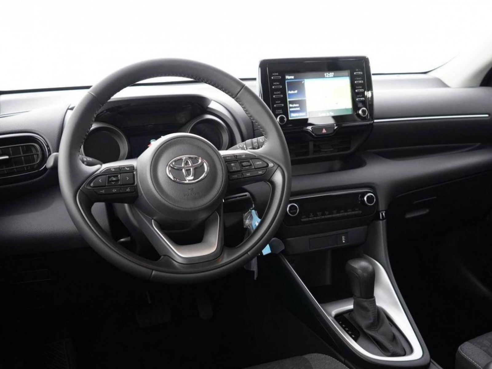 TOYOTA - YARIS HYBRIDE MY22 - #186487 - 25