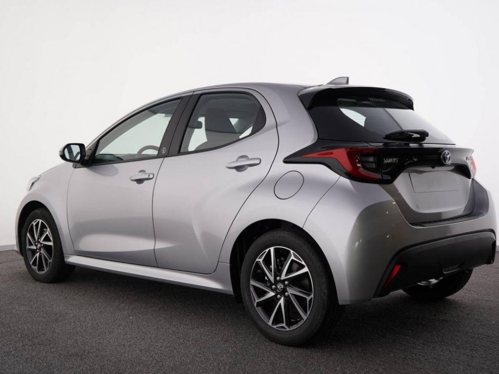 TOYOTA - YARIS HYBRIDE MY22 - #186478 - 21