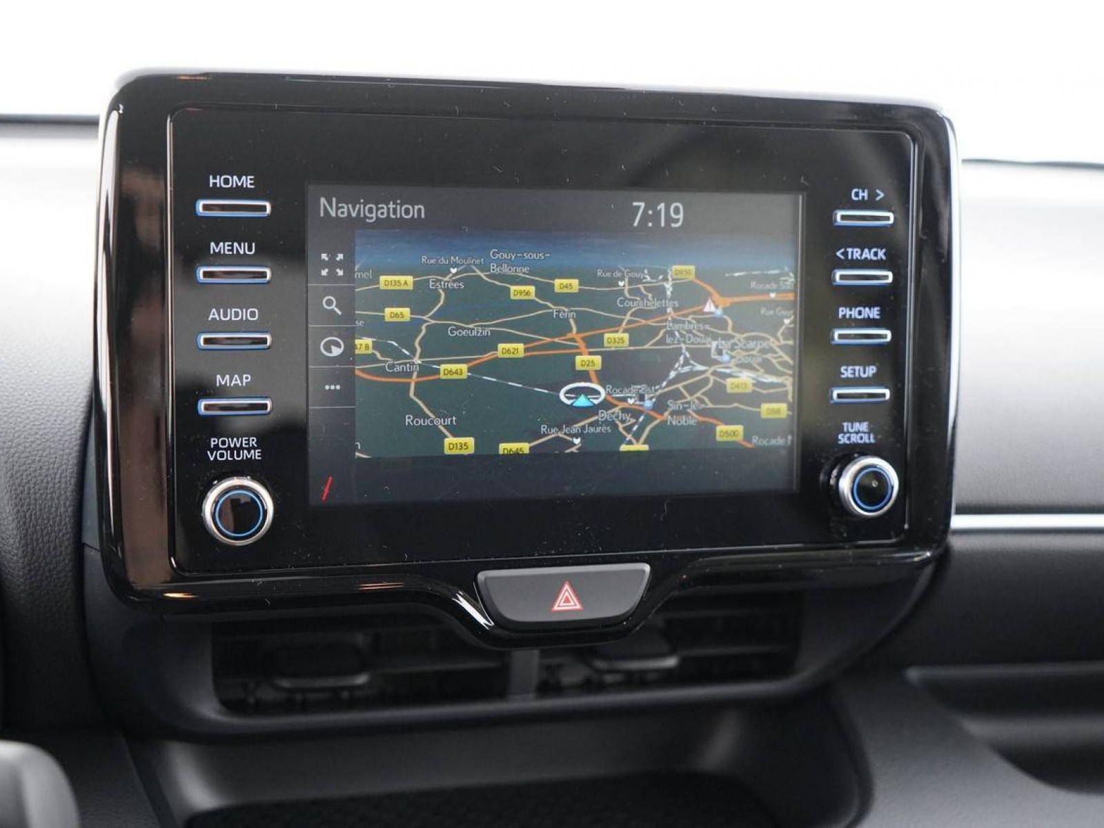 TOYOTA - YARIS HYBRIDE MY22 - #186478 - 9