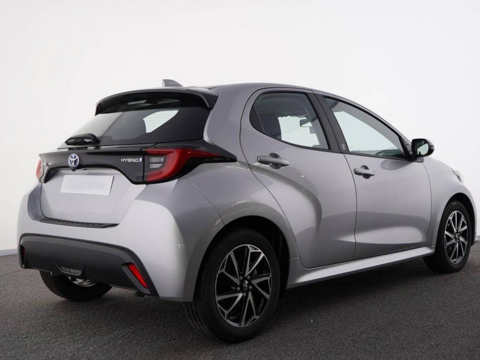 TOYOTA - YARIS HYBRIDE MY22 - #186483 - 23