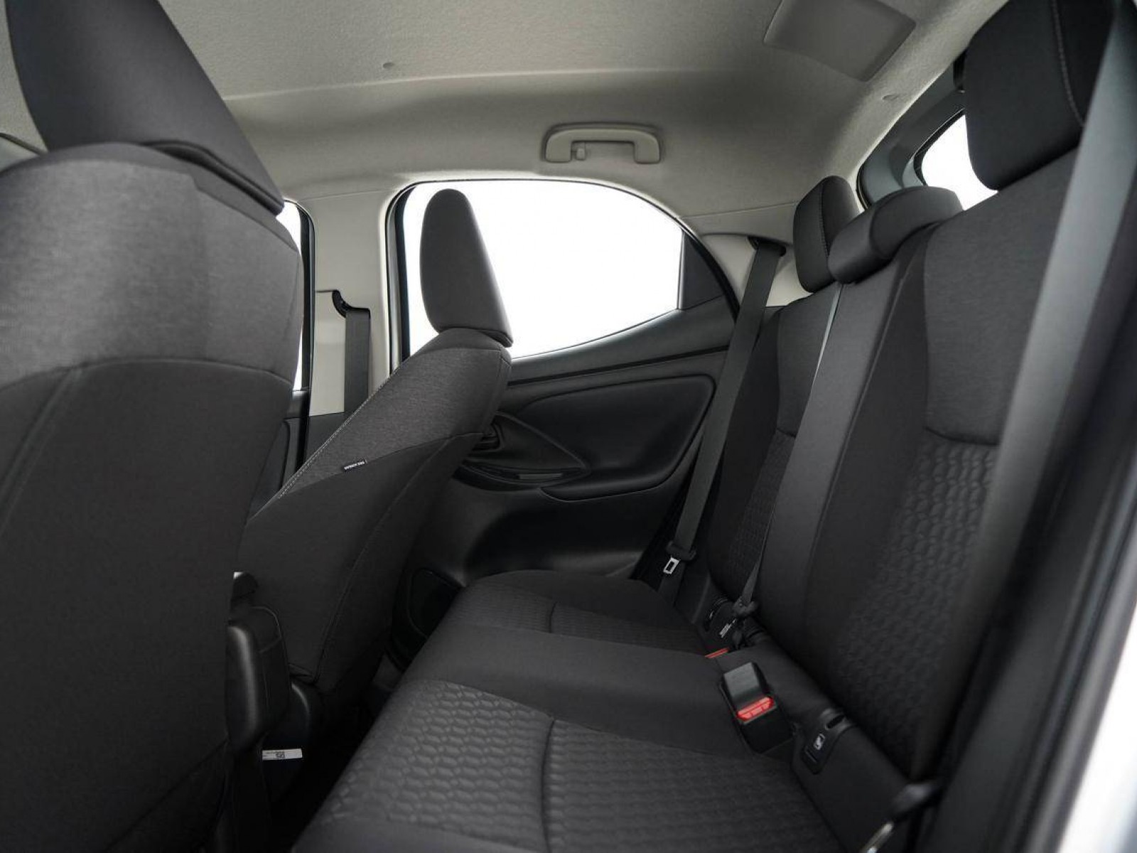 TOYOTA - YARIS HYBRIDE MY22 - #186483 - 15