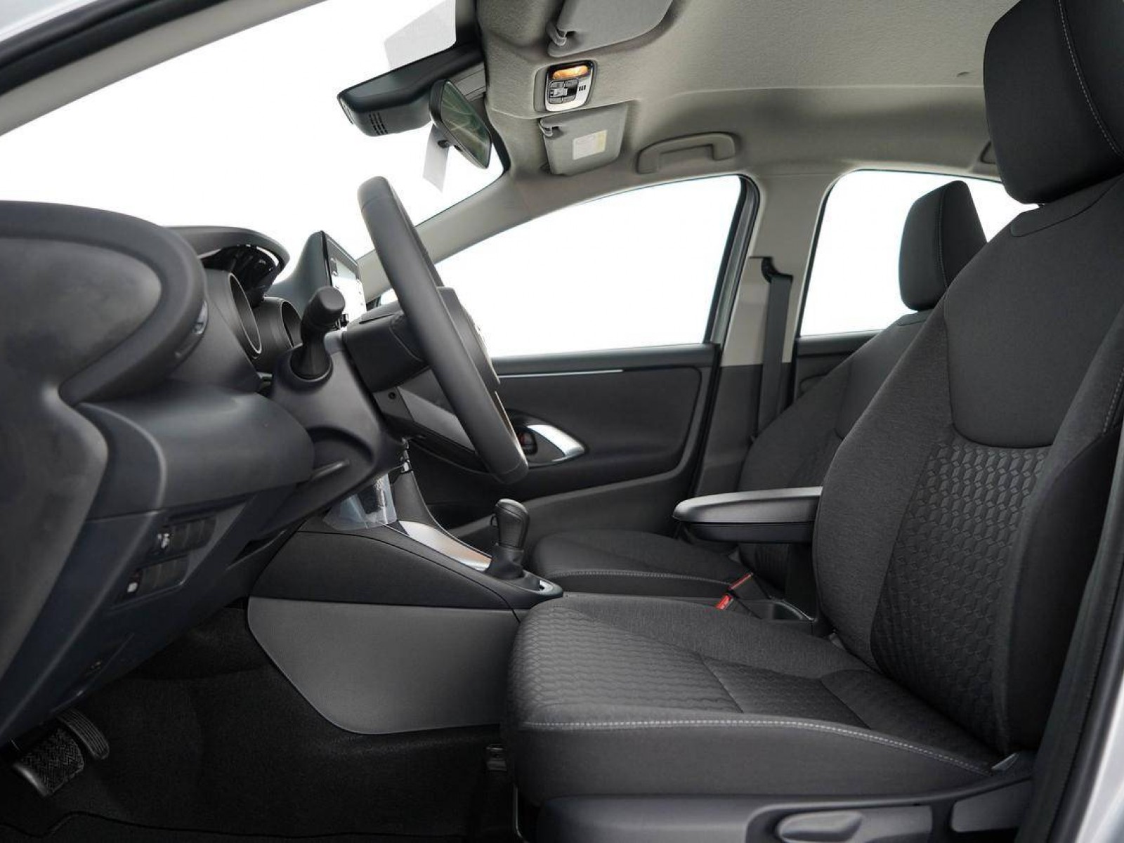 TOYOTA - YARIS HYBRIDE MY22 - #186483 - 14