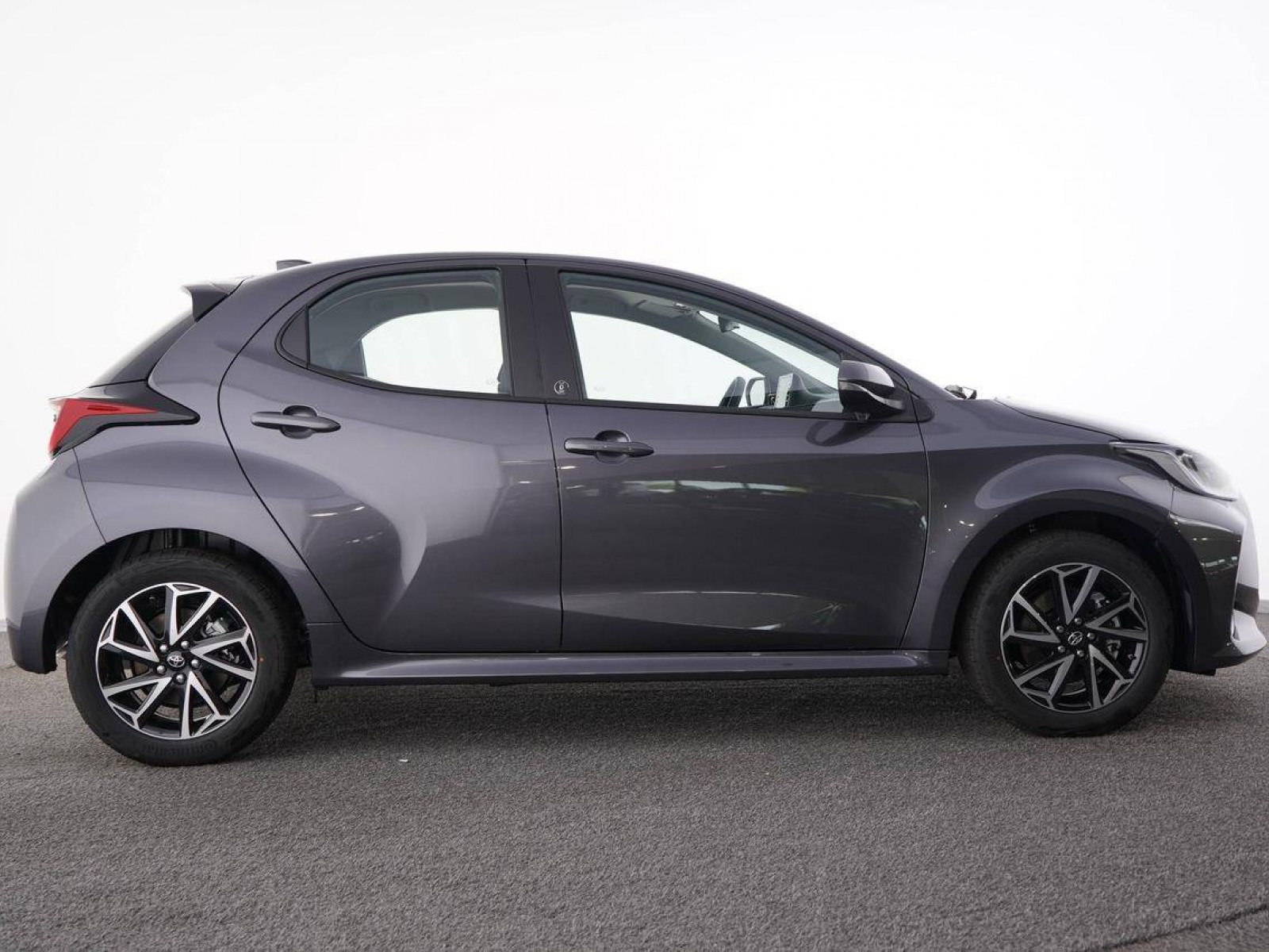 TOYOTA - YARIS HYBRIDE MY22 - #186488 - 7