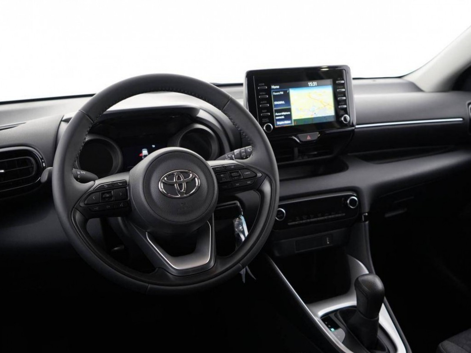 TOYOTA - YARIS HYBRIDE MY22 - #186488 - 29