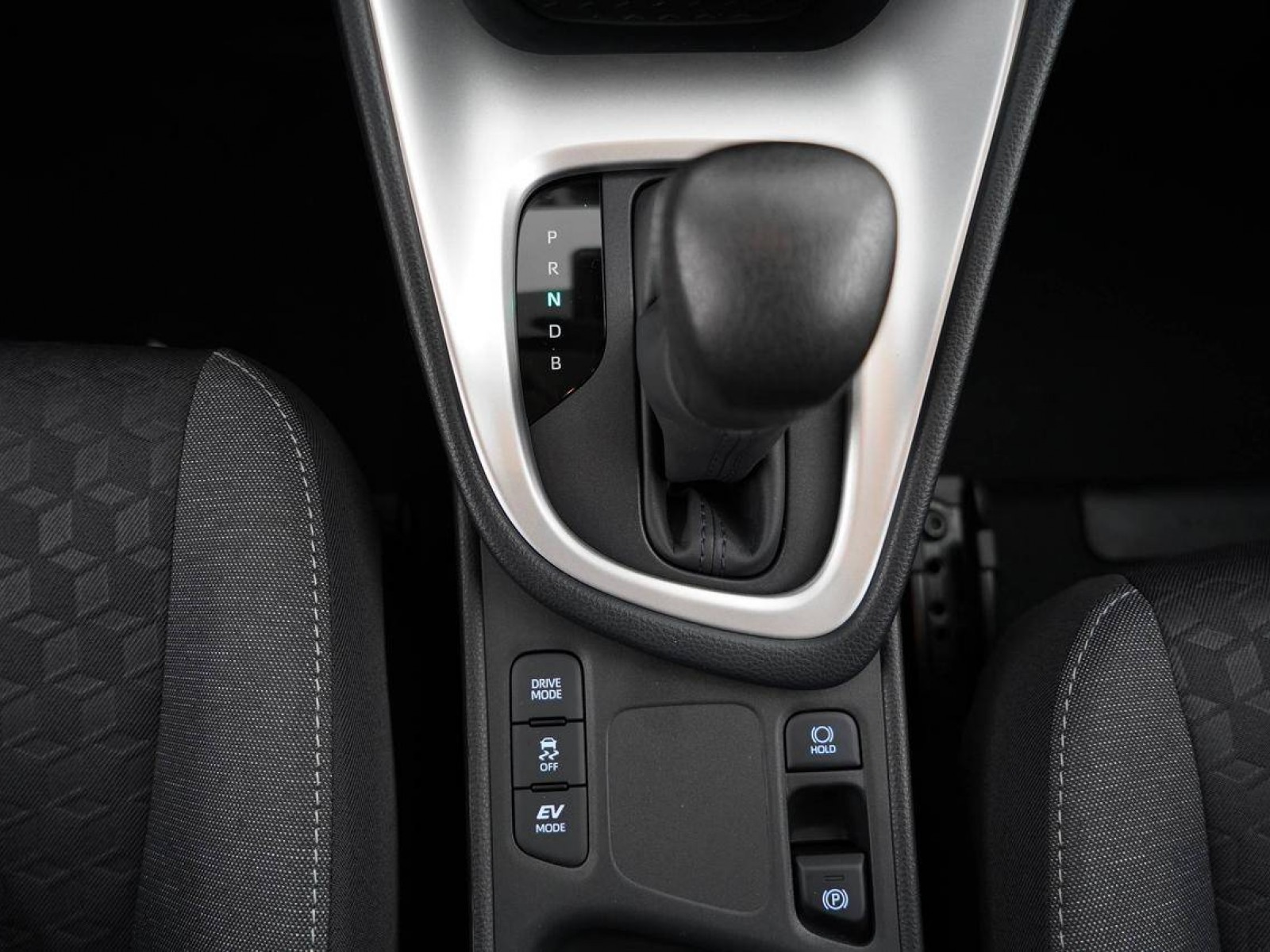TOYOTA - YARIS HYBRIDE MY22 - #186488 - 14