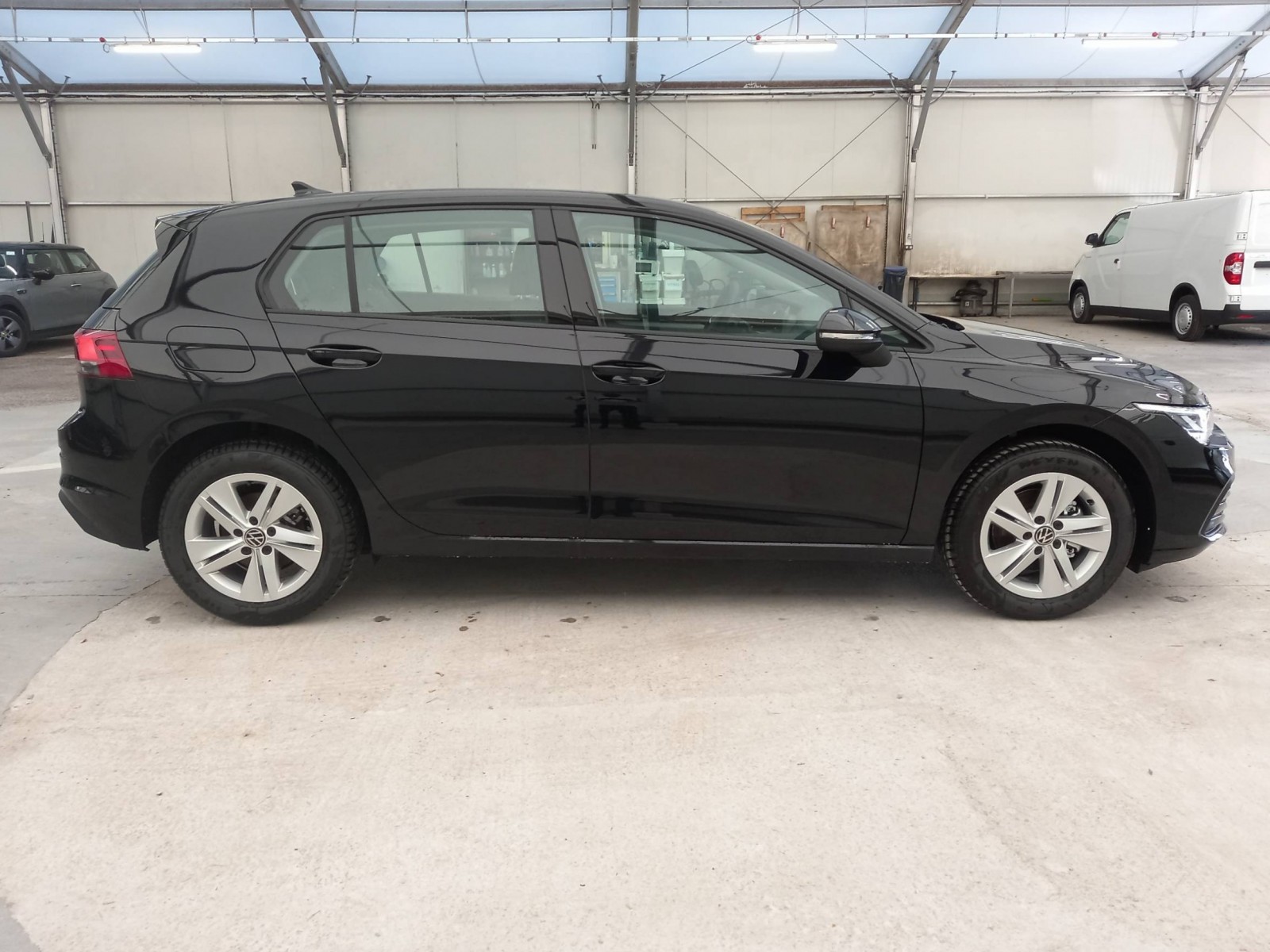 VOLKSWAGEN - GOLF - #186815 - 32