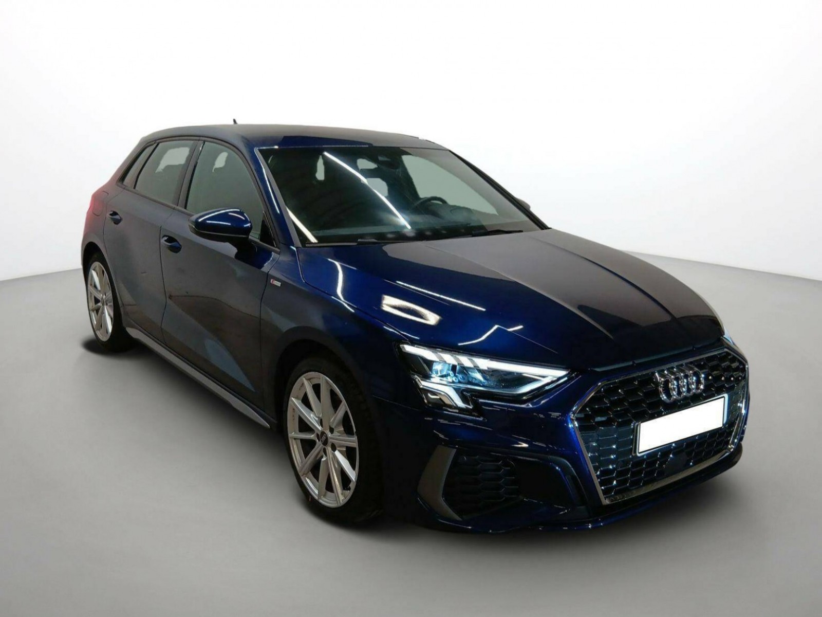 AUDI - A3 SPORTBACK - #186736 - 1