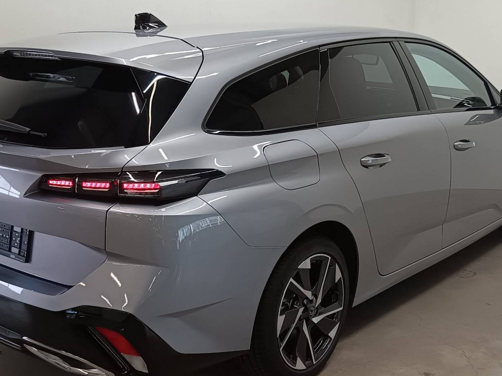 PEUGEOT - 308 SW - #183678 - 3