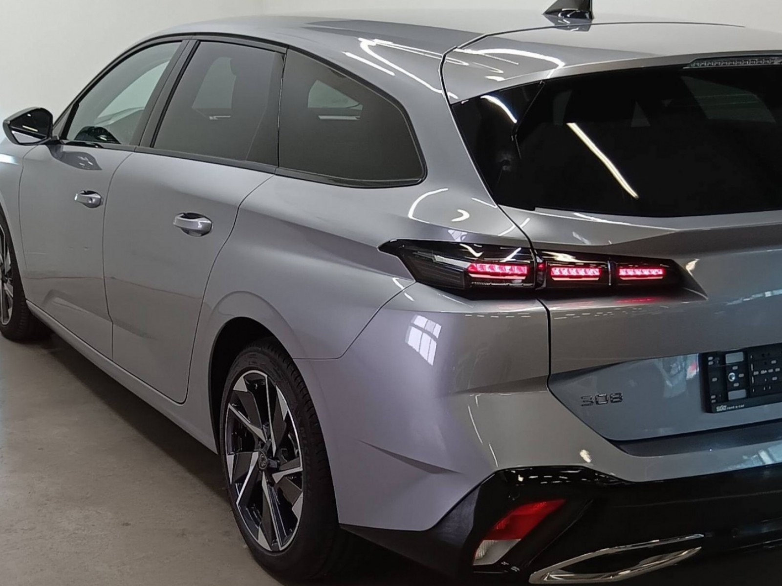 PEUGEOT - 308 SW - #183678 - 16