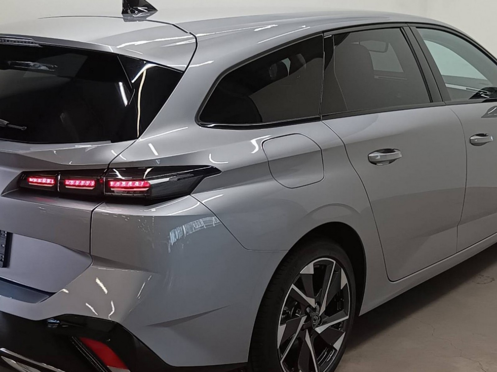 PEUGEOT - 308 SW - #183678 - 18