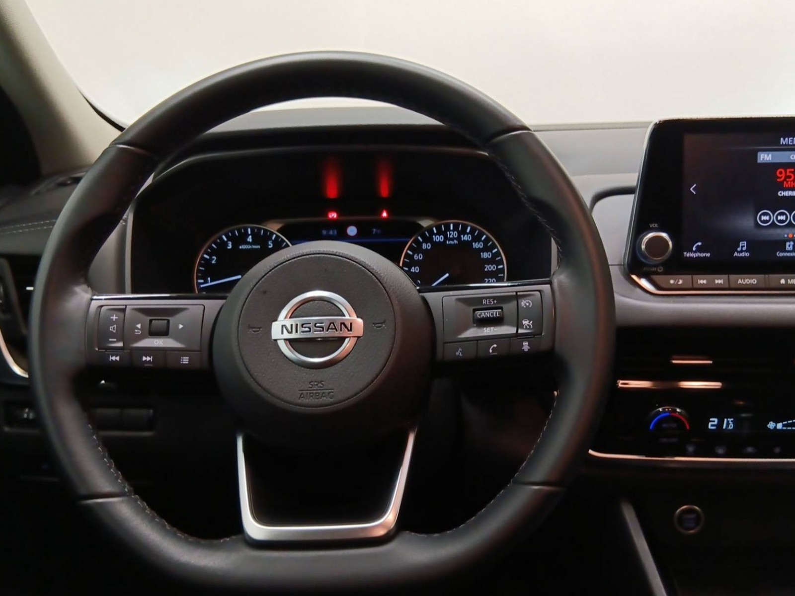 NISSAN - QASHQAI - #185323 - 10