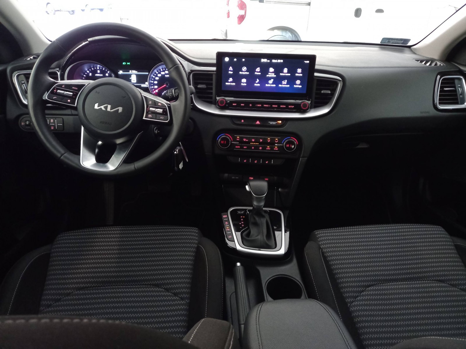 KIA - CEED SW - #186150 - 8