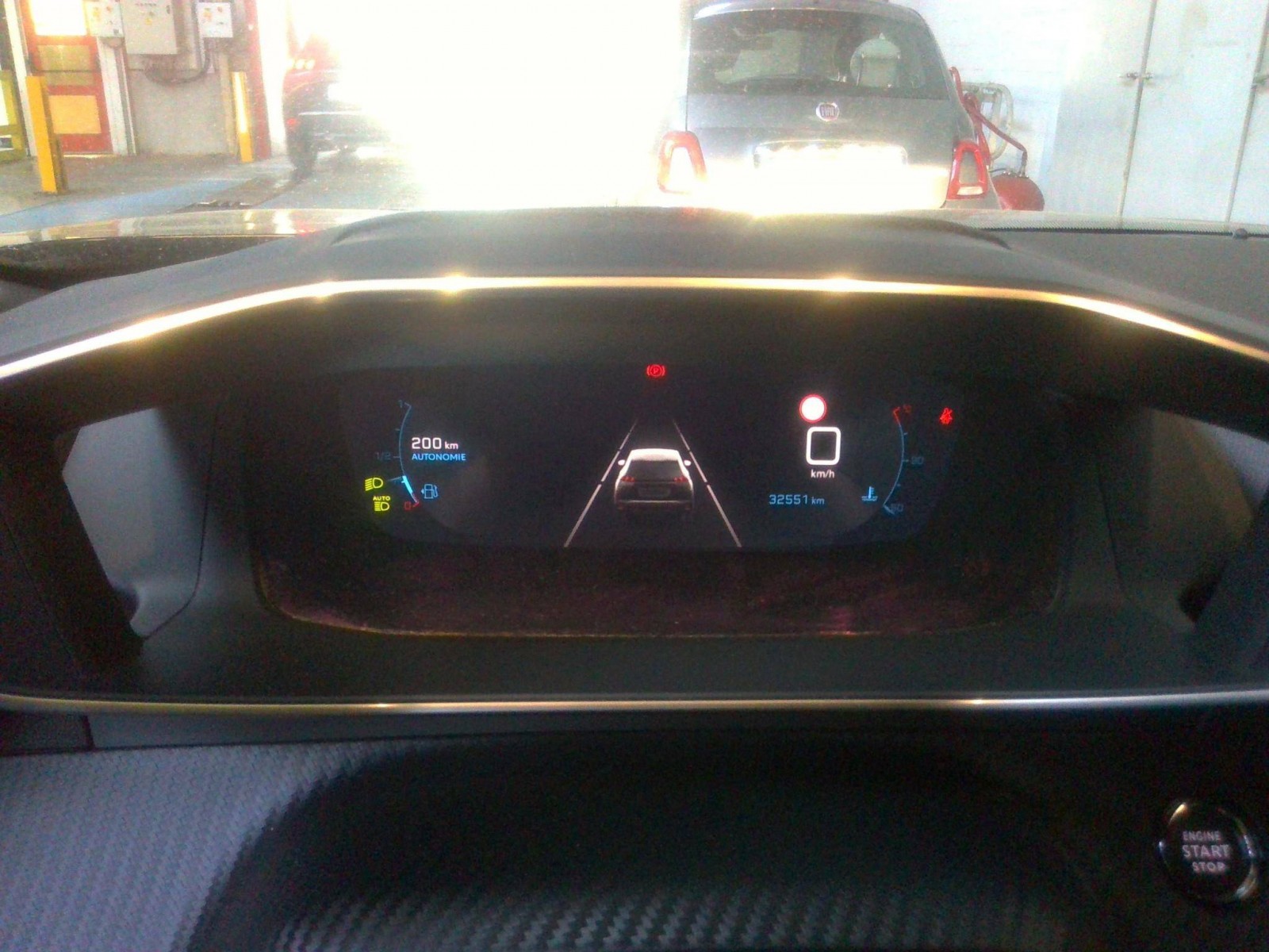 PEUGEOT - 2008 - #187437 - 5
