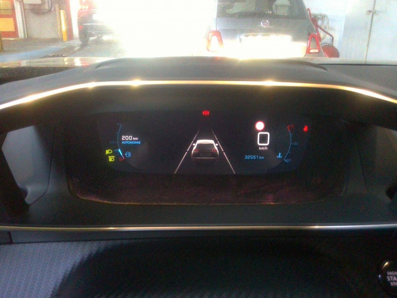 PEUGEOT - 2008 - #187437 - 12