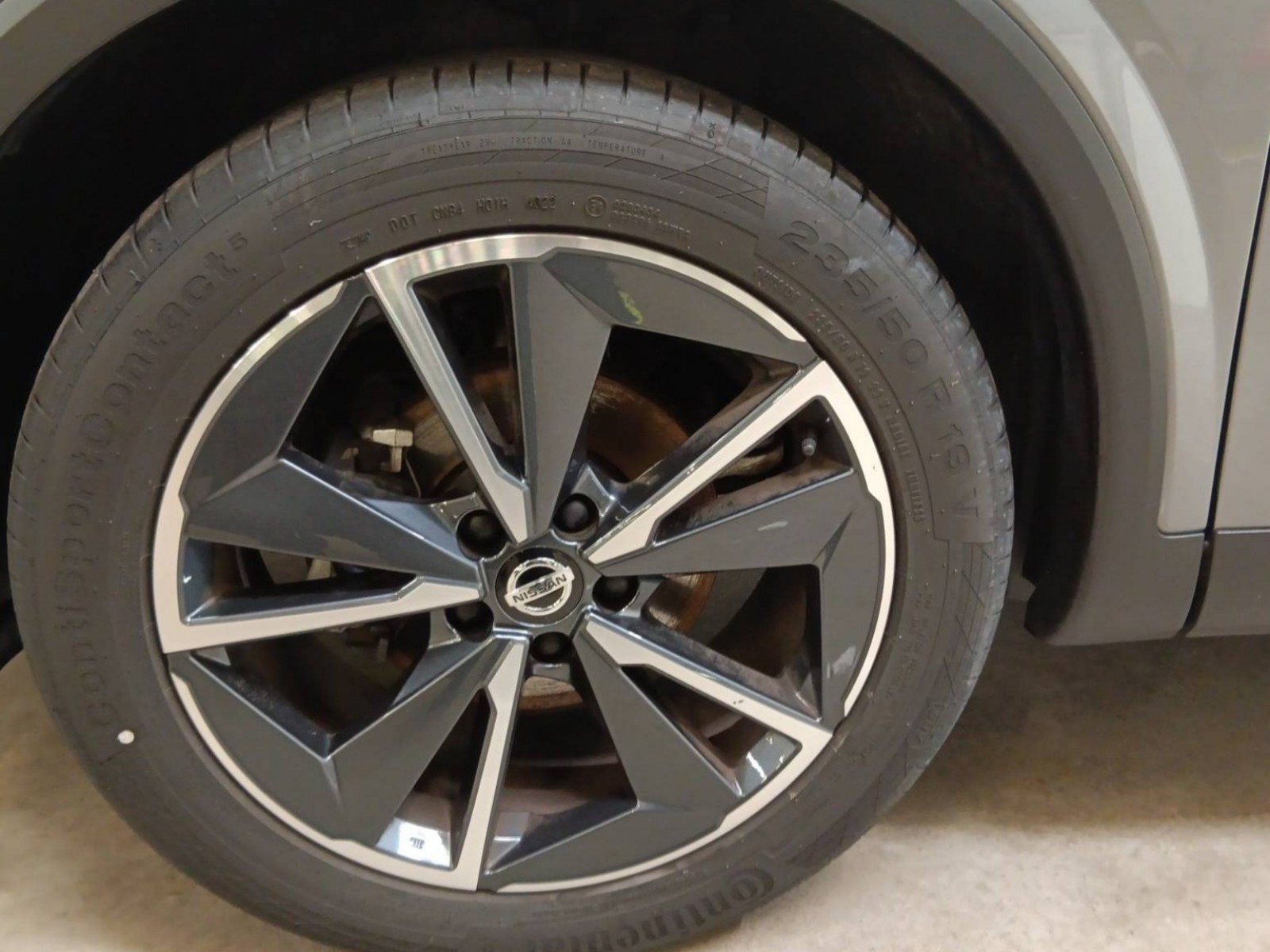 NISSAN - QASHQAI - #185273 - 24