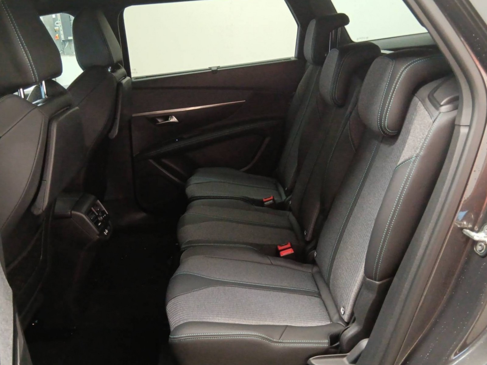 PEUGEOT - 5008 - #182474 - 8