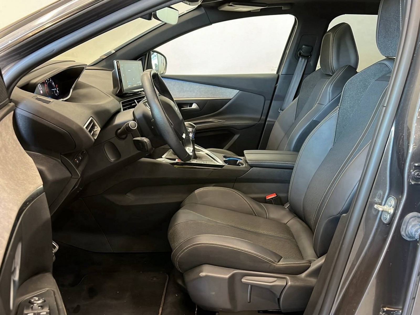 PEUGEOT - 5008 - #201292 - 29
