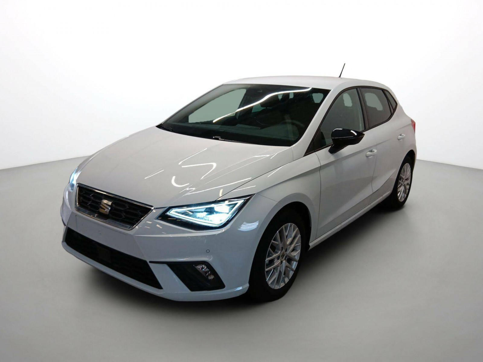 SEAT - IBIZA - #274073 - 0