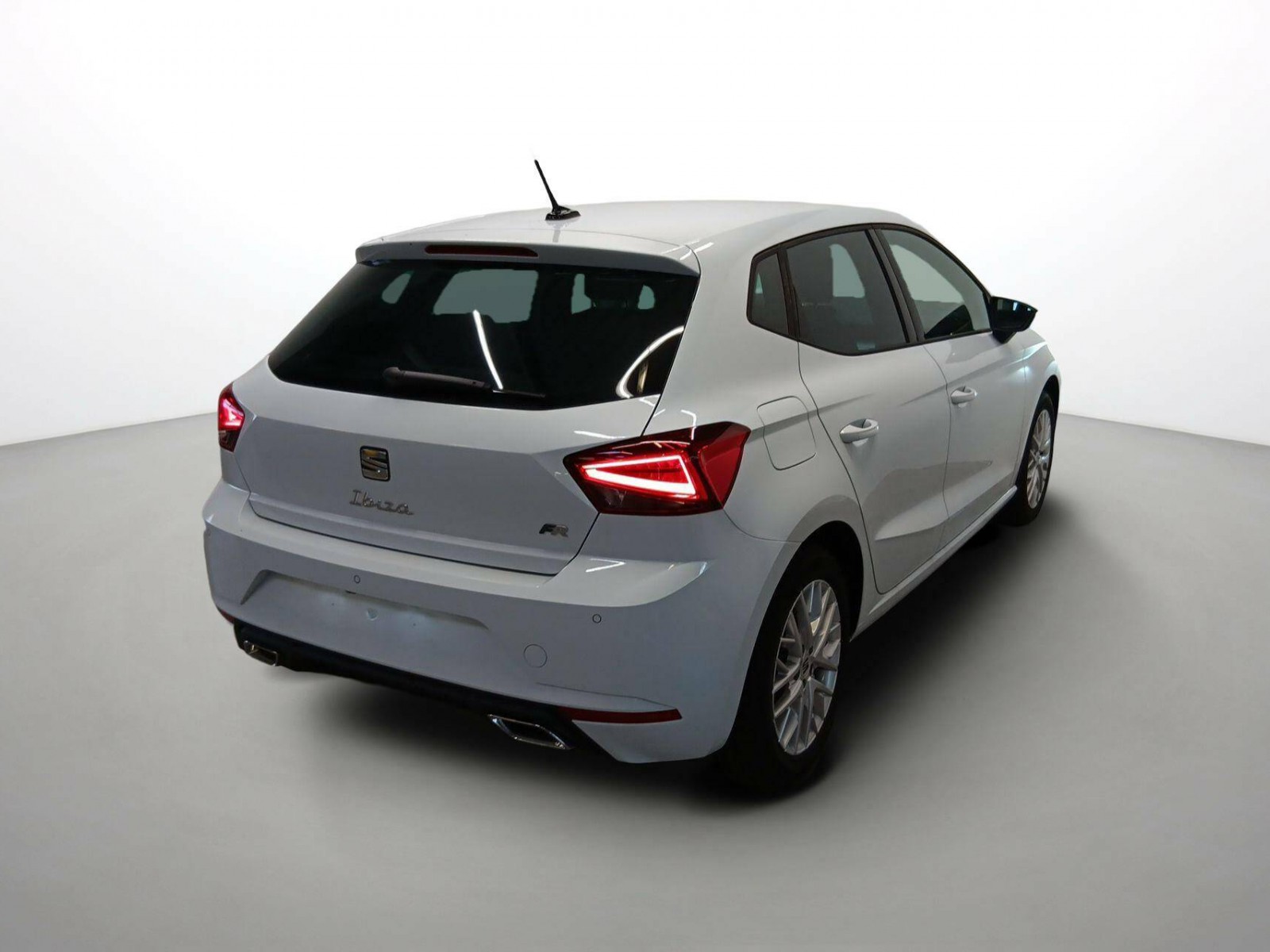 SEAT - IBIZA - #274073 - 3