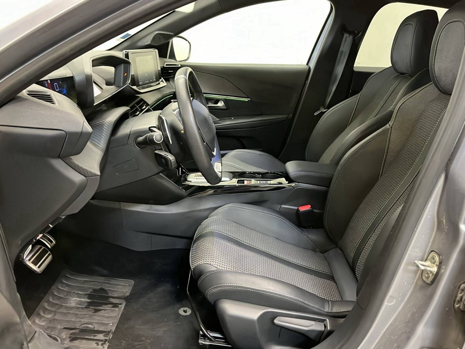 PEUGEOT - 208 - #197120 - 7