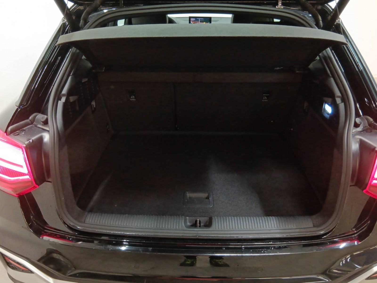 AUDI - Q2 - #186923 - 13