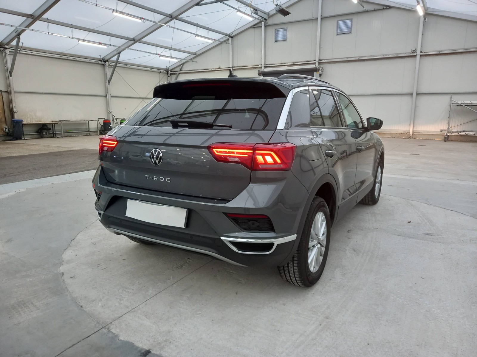 VOLKSWAGEN - T-ROC - #187603 - 3