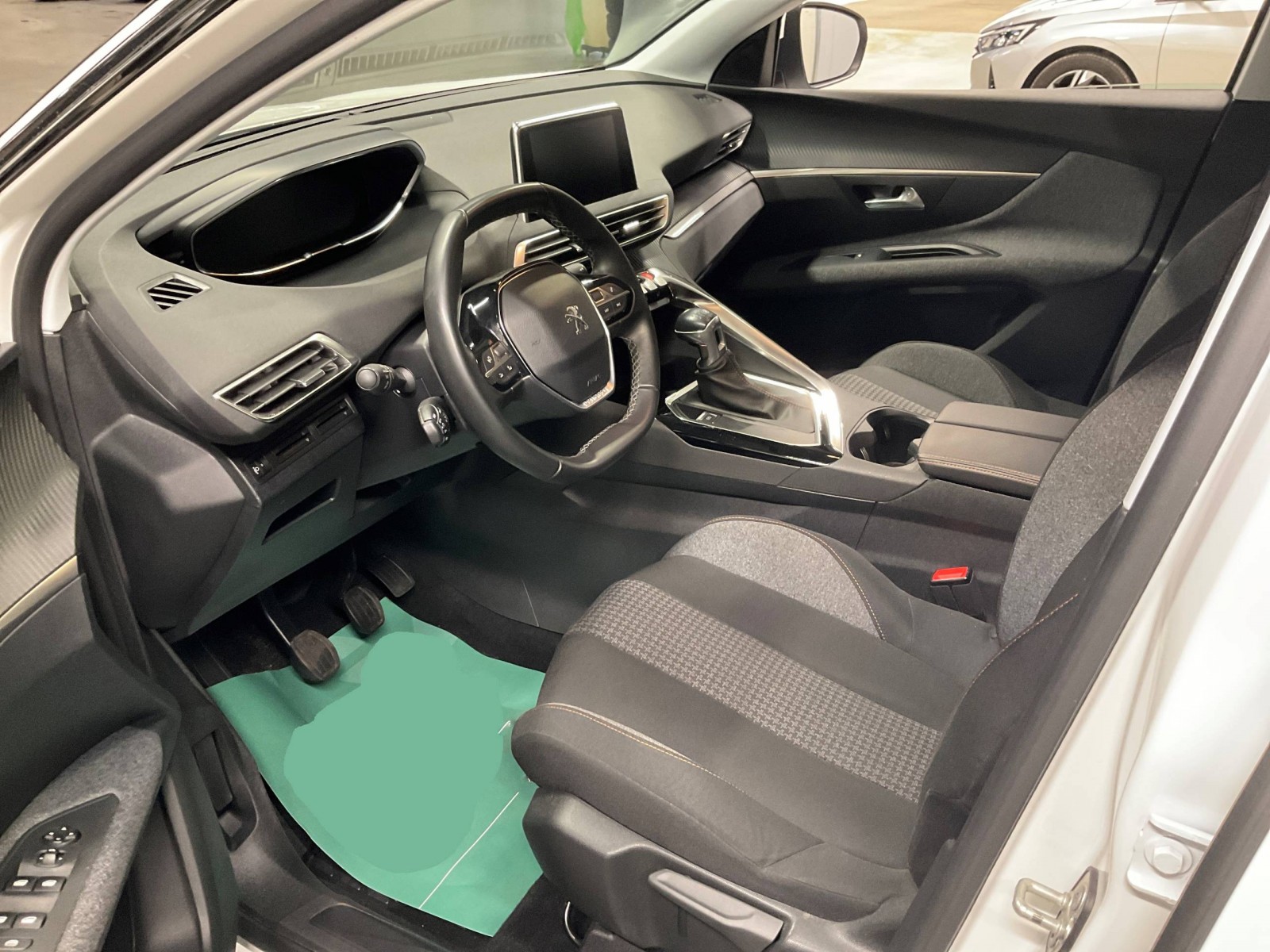 PEUGEOT - 3008 - #188272 - 8
