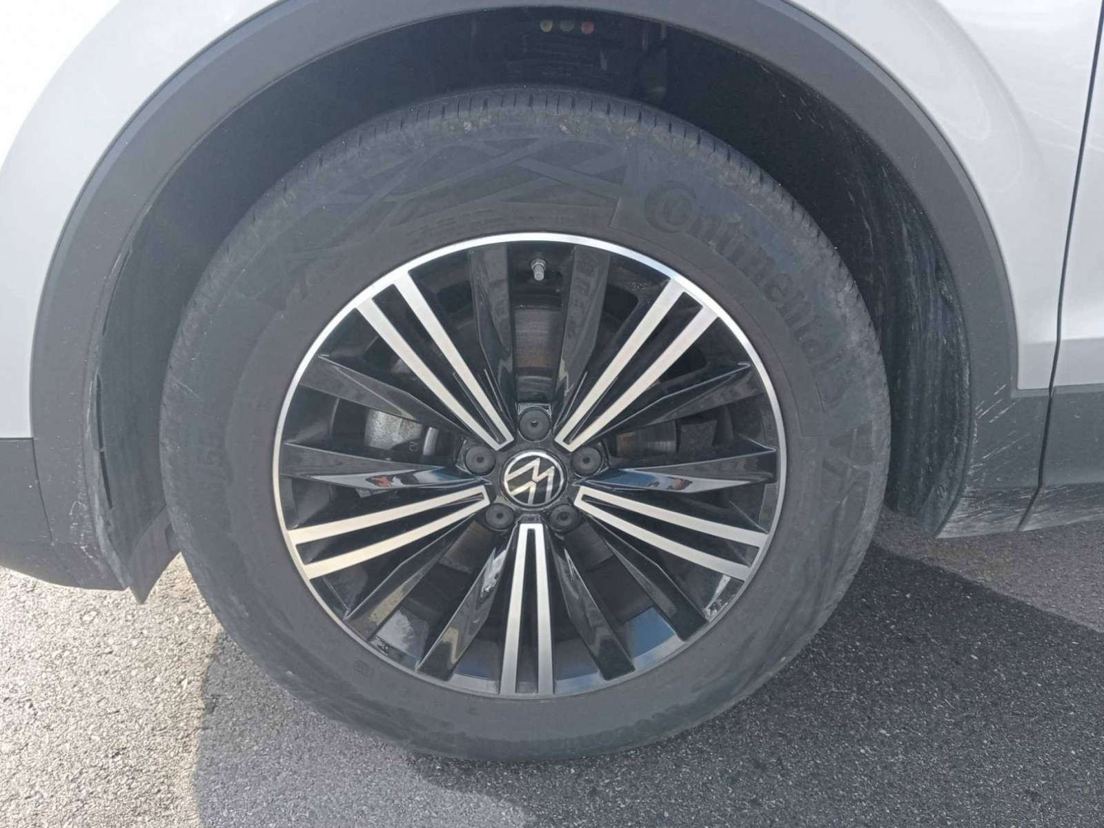 VOLKSWAGEN - TIGUAN - #188711 - 9