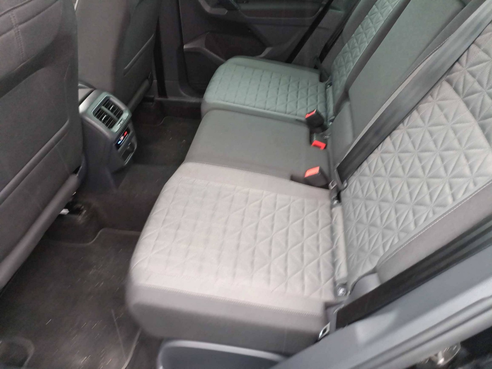 VOLKSWAGEN - TIGUAN - #188715 - 3