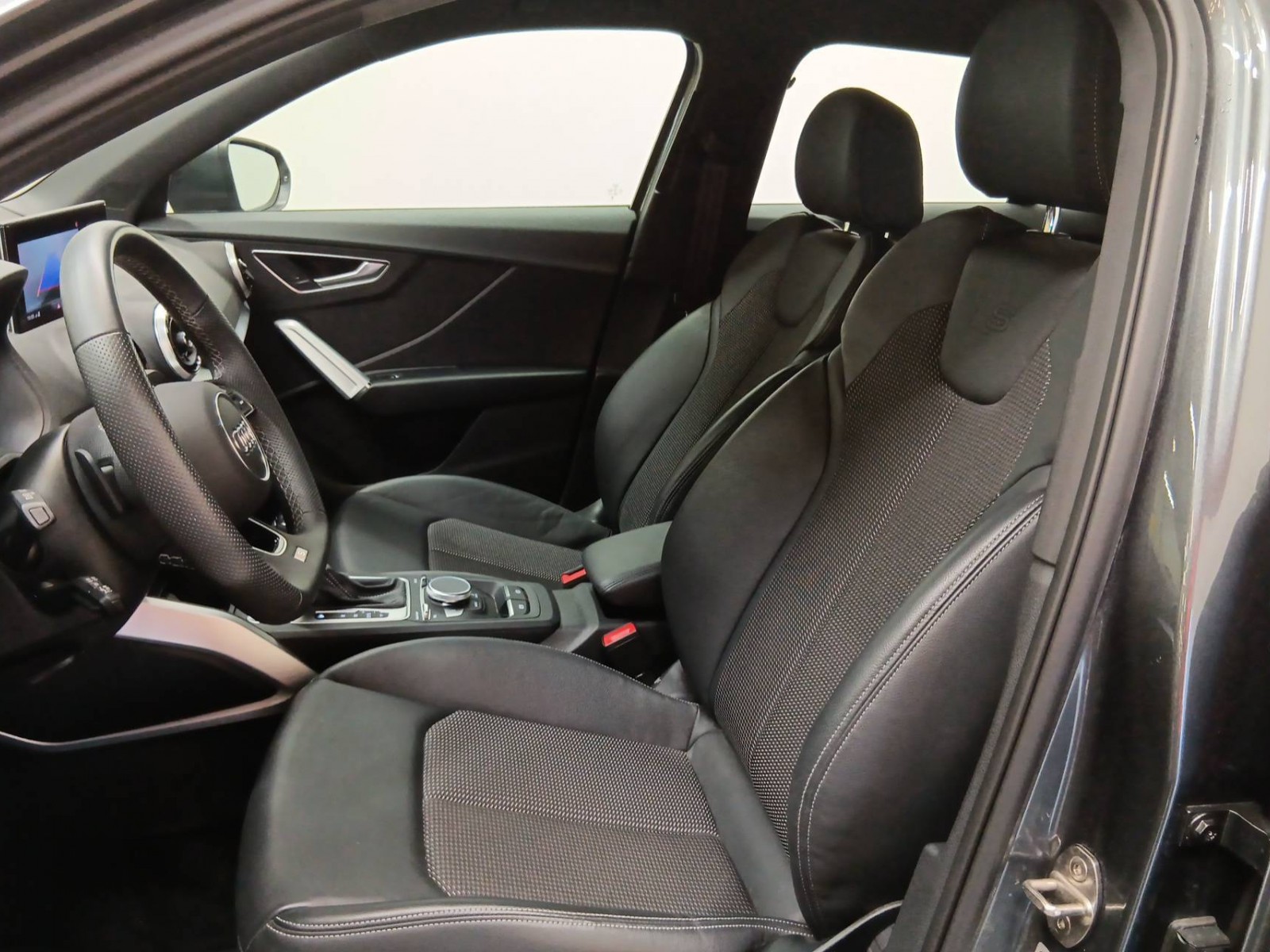 AUDI - Q2 - #187316 - 7