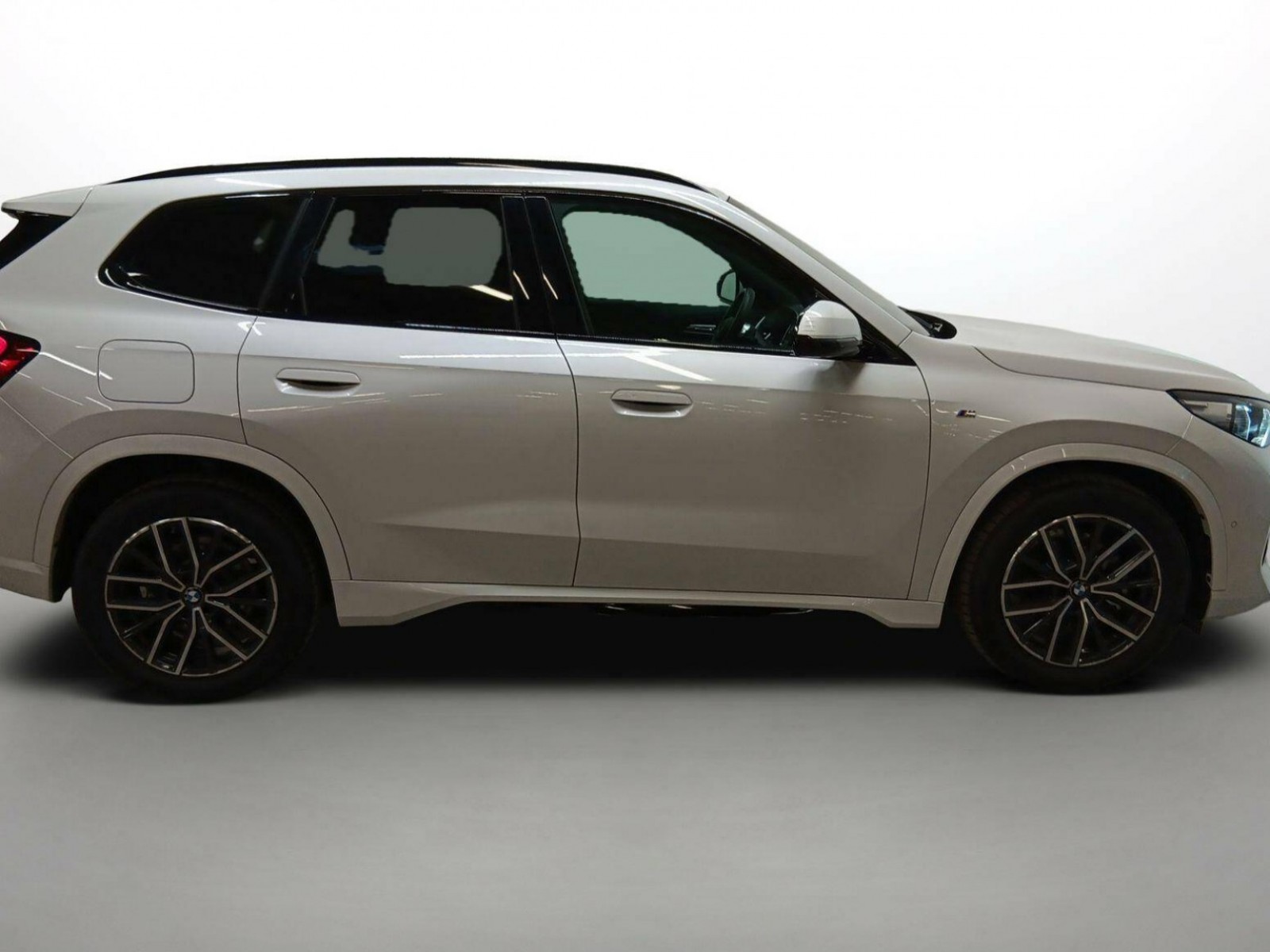 BMW - X1 U11 - #188630 - 32