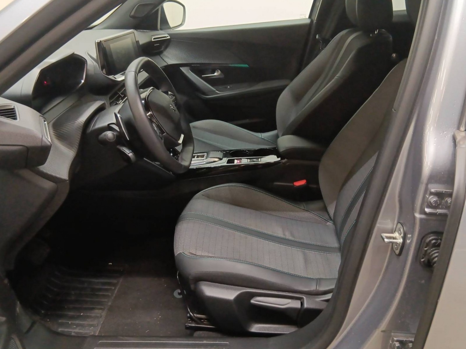PEUGEOT - 2008 - #188339 - 24