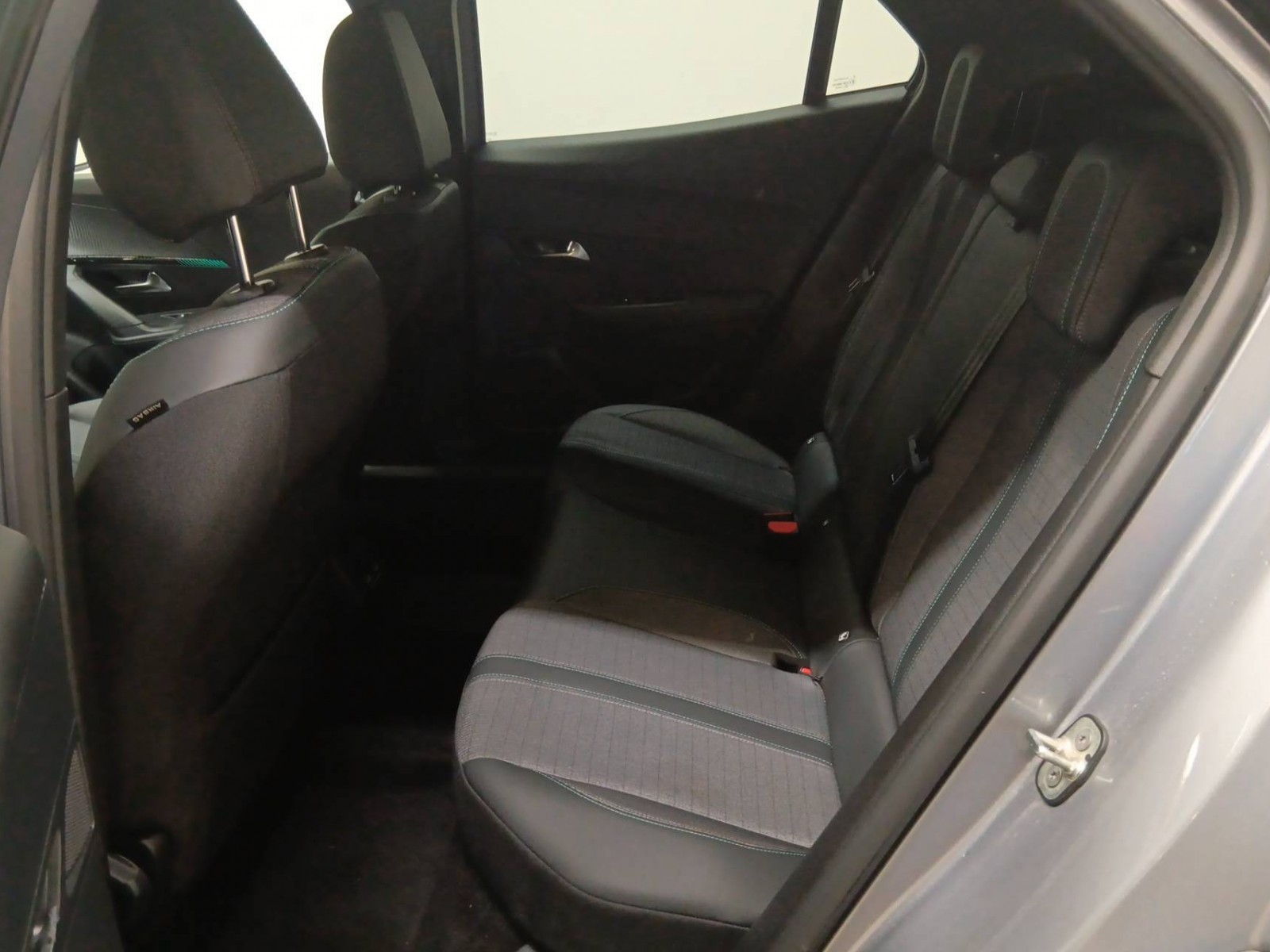 PEUGEOT - 2008 - #188339 - 8