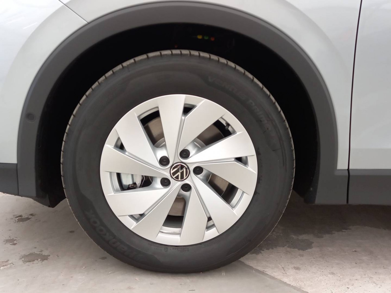 VOLKSWAGEN - TIGUAN - #255598 - 6