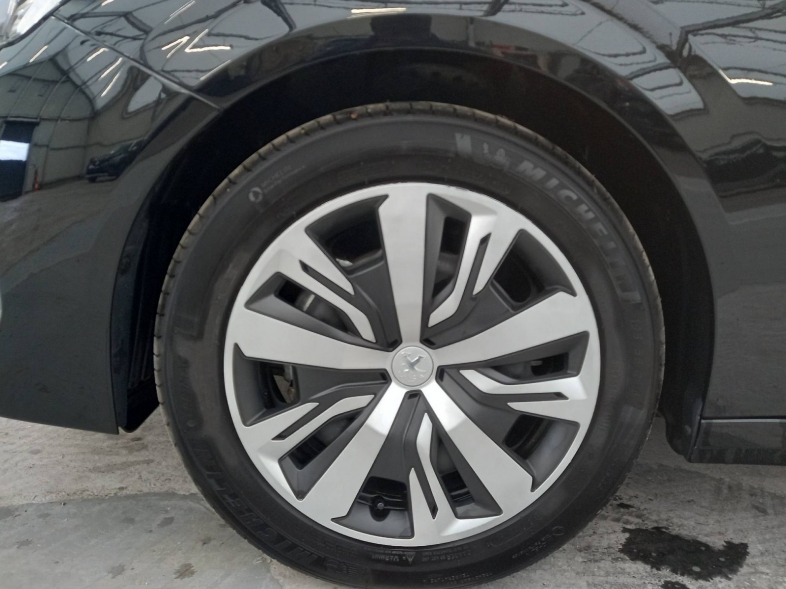 PEUGEOT - 208 - #188439 - 25