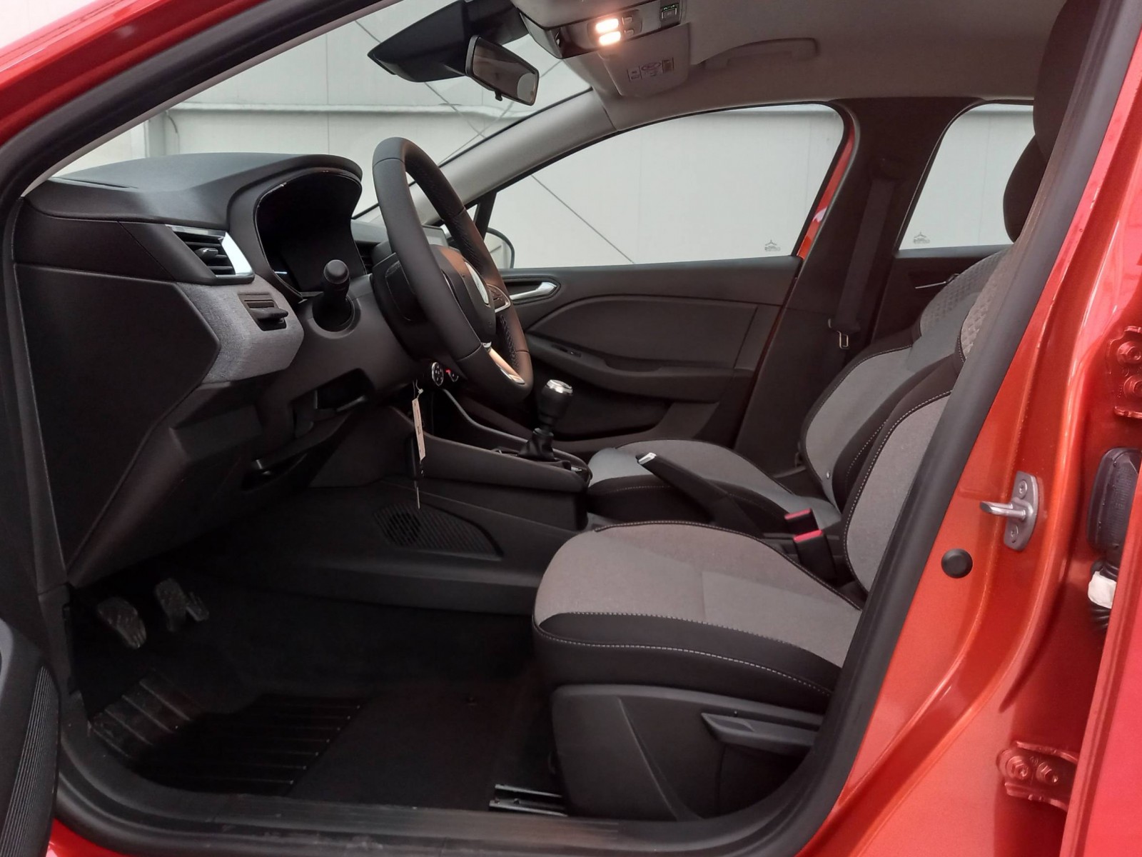 RENAULT - CLIO V - #188645 - 23