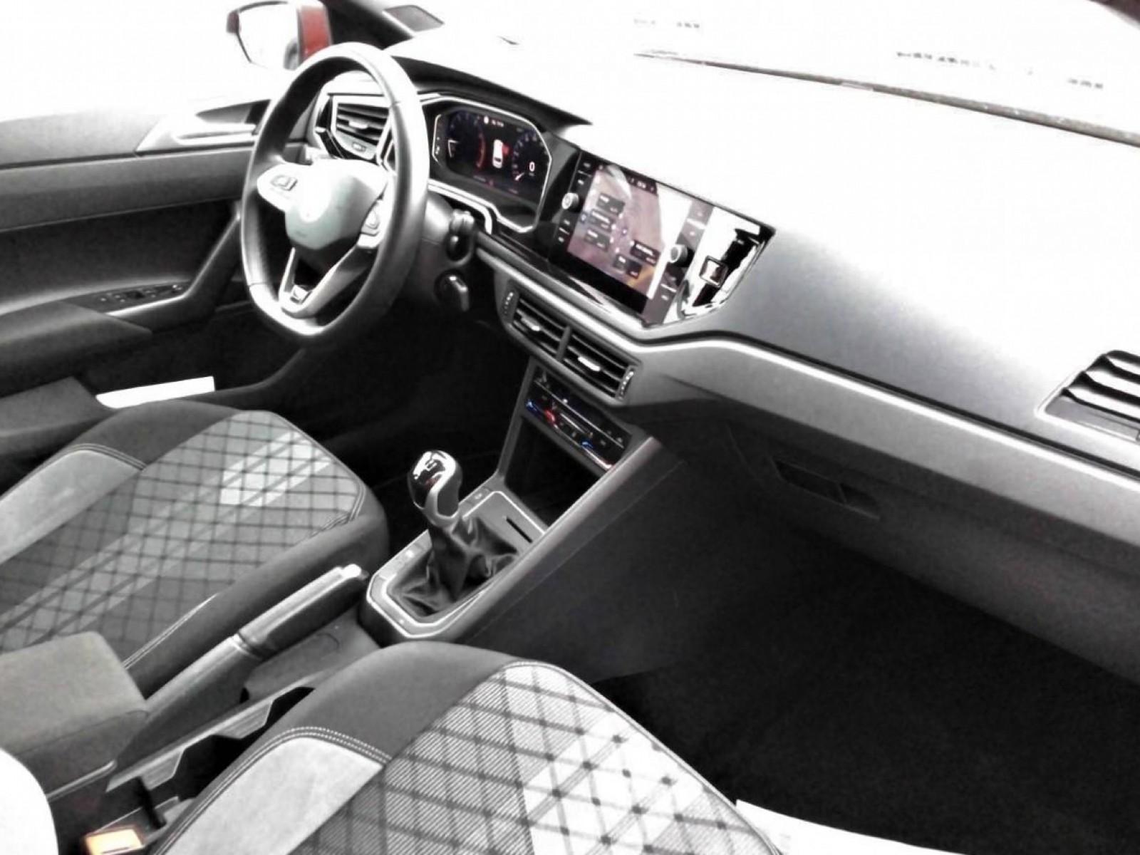 VOLKSWAGEN - POLO - #189232 - 7