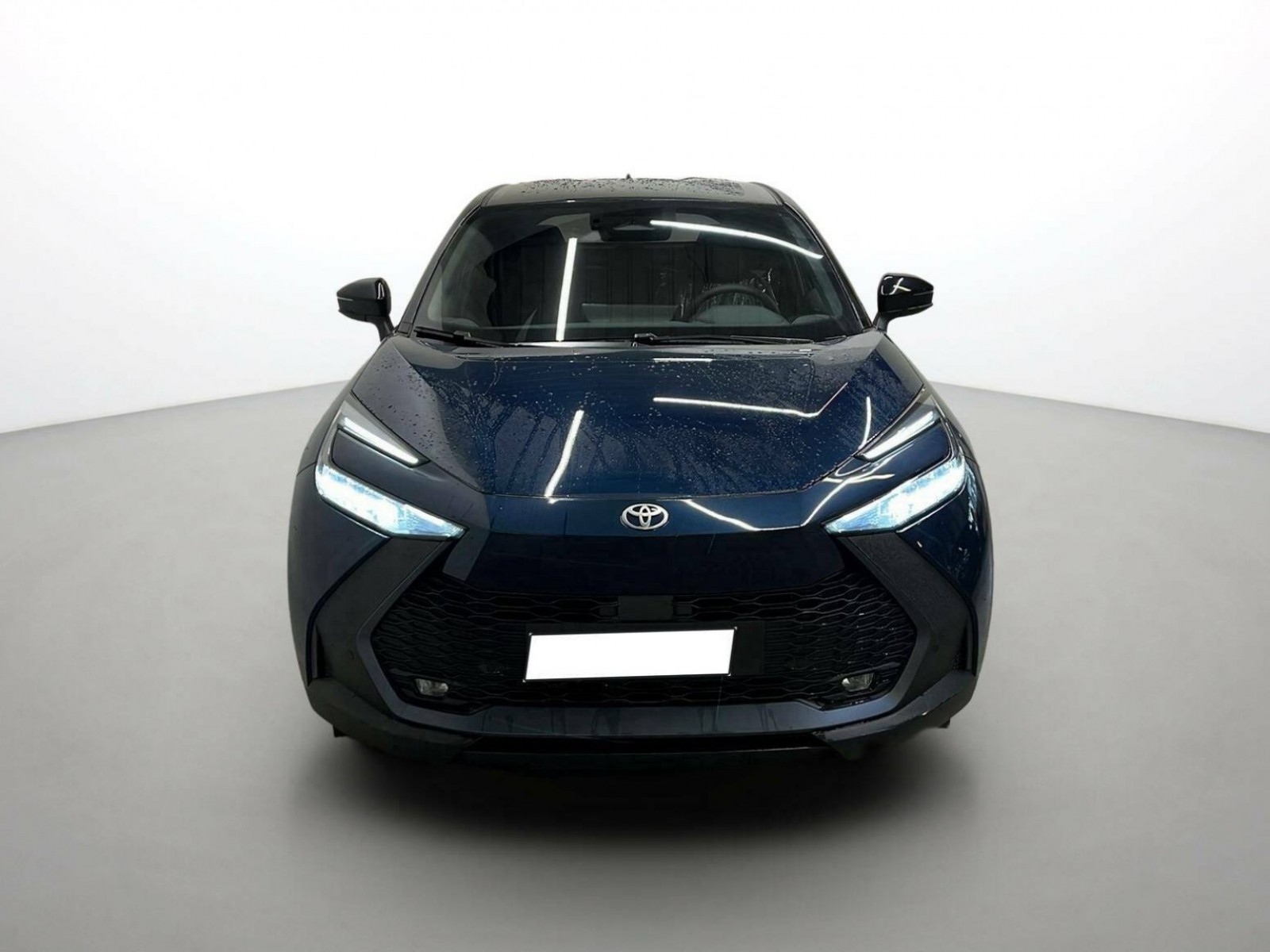 TOYOTA - C-HR - #200032 - 4