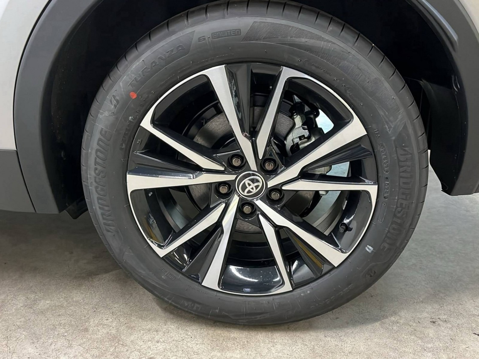 TOYOTA - C-HR - #200026 - 6