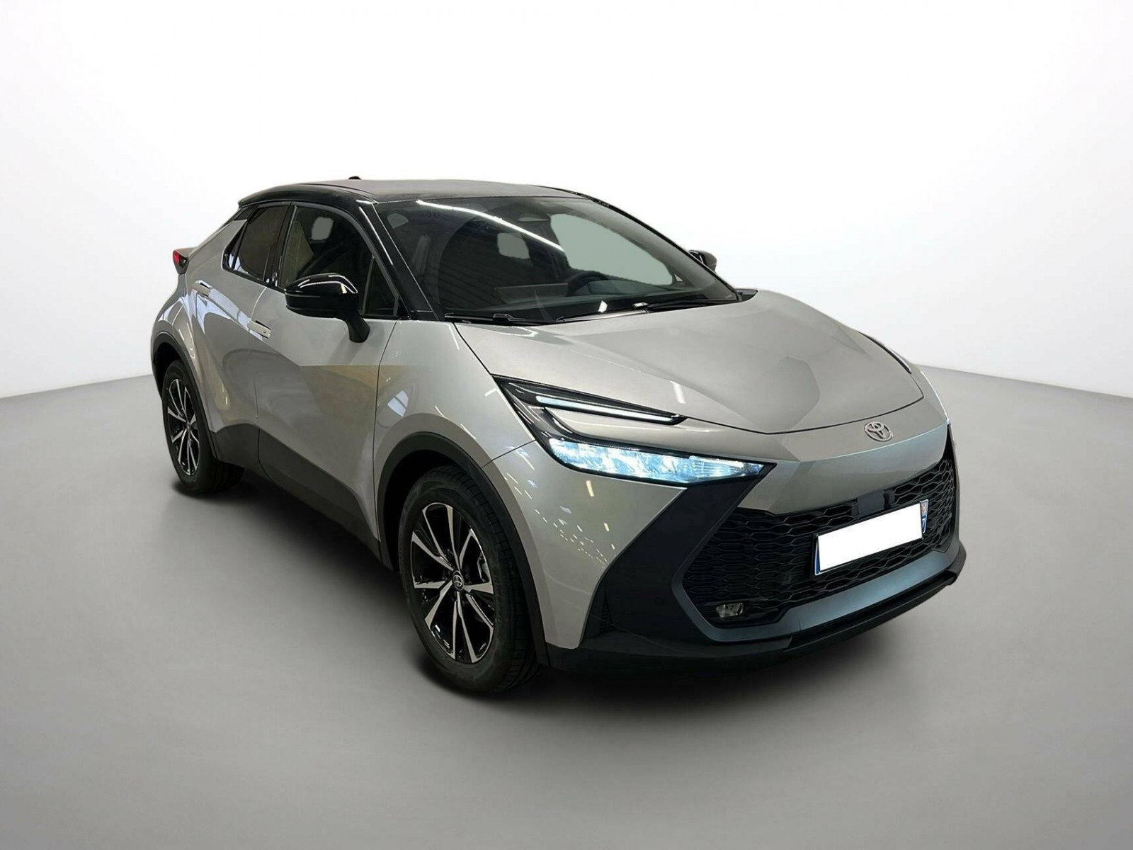 TOYOTA - C-HR - #200030 - 1