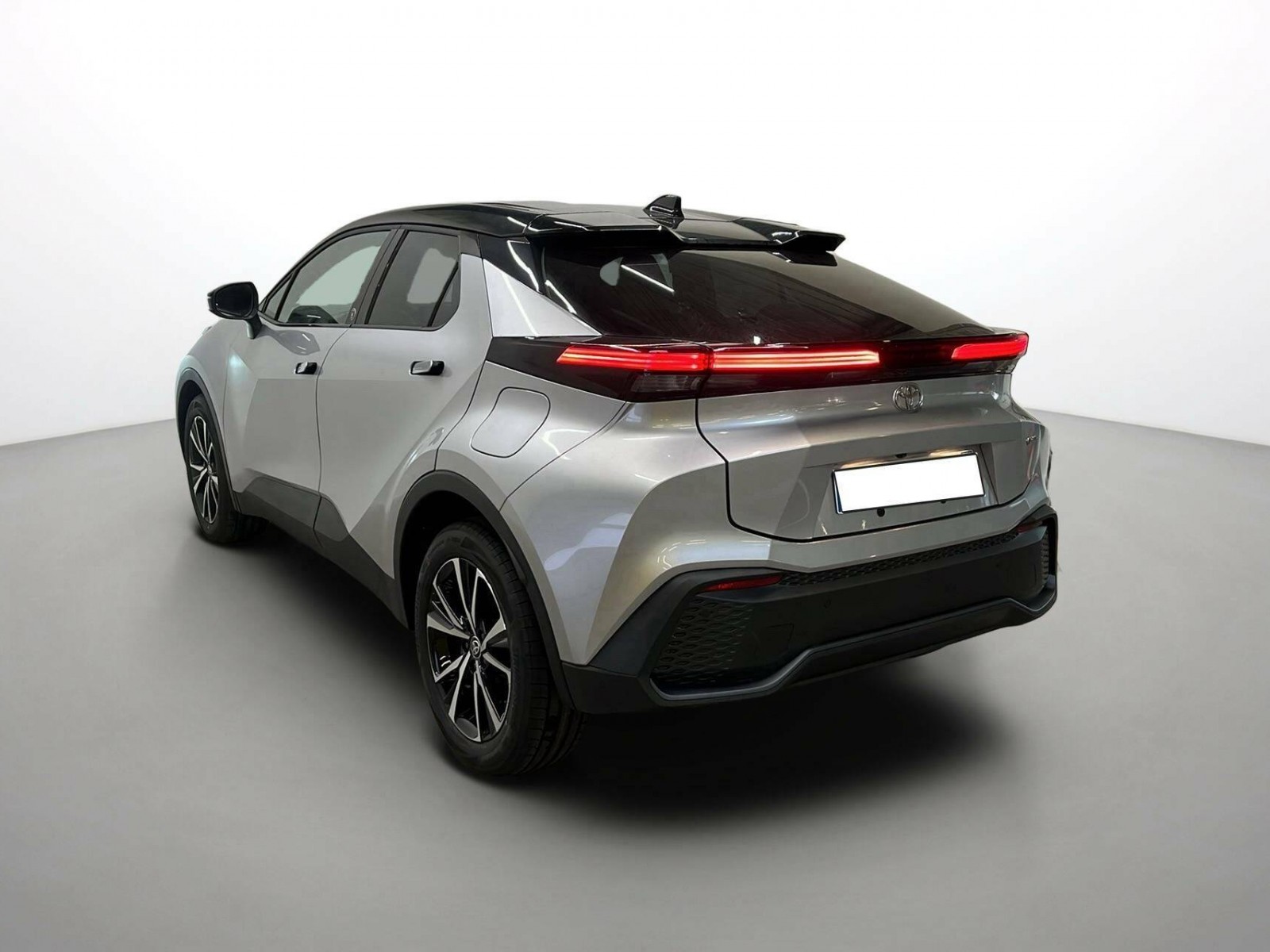 TOYOTA - C-HR - #200030 - 2